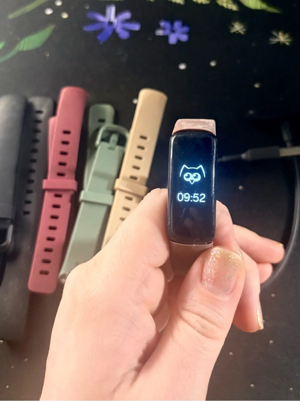 Fitbit Inspire 2 Activity Fitness Smart Watch Tracker w/ Charger & 5 Bands